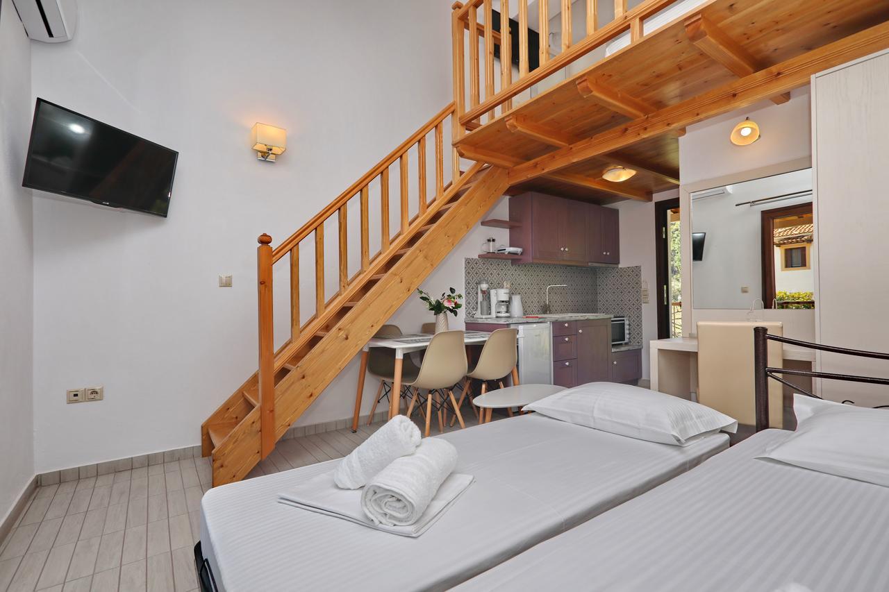 Smaragda Studios Skopelos Εξωτερικό φωτογραφία
