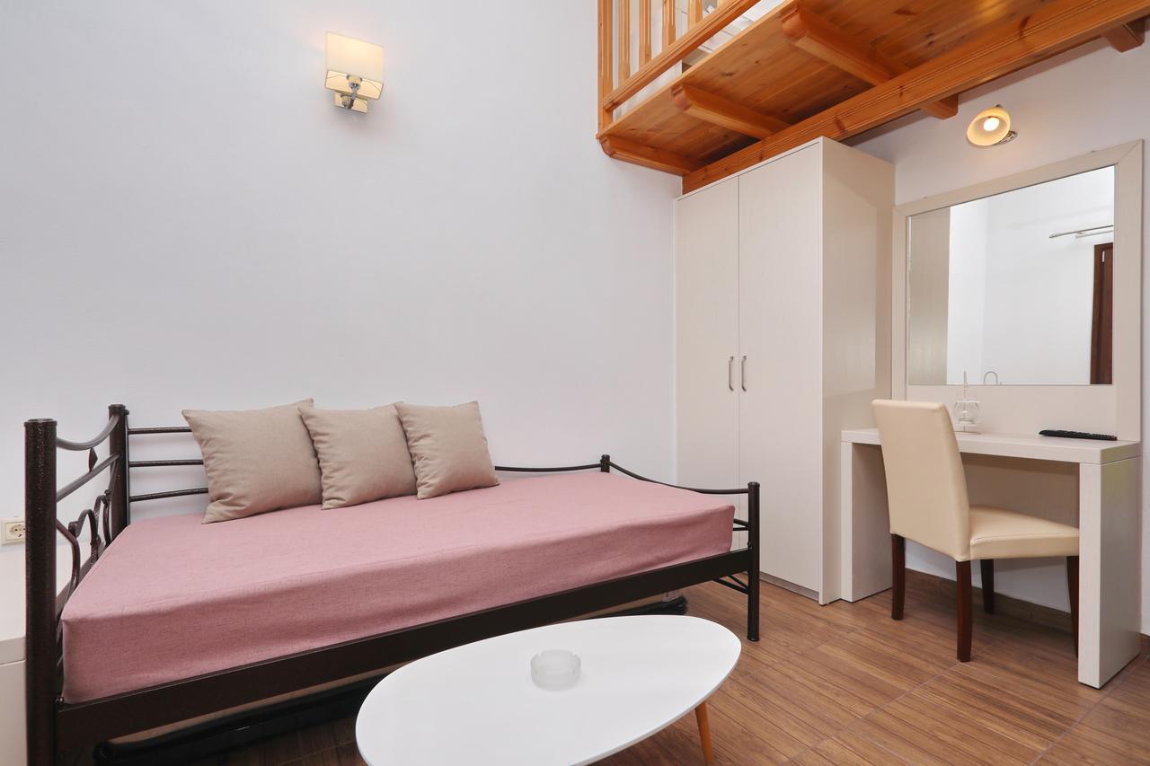 Smaragda Studios Skopelos Εξωτερικό φωτογραφία